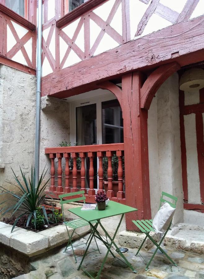 Passage Du Cygne Apartment